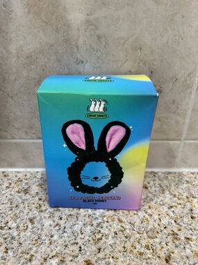 NWT Chasin' Rabbits Spa Facial Headband